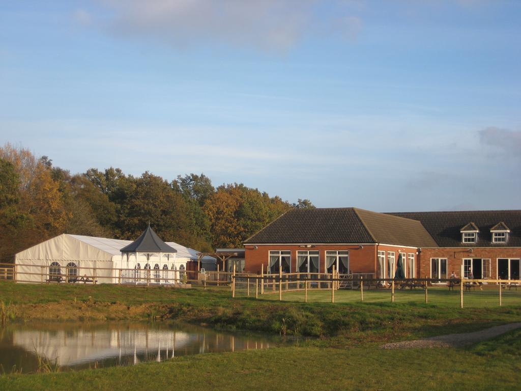 Silverstone Golf Club And Hotel Exterior foto